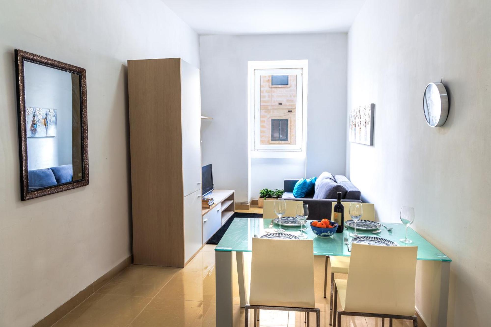 Stylish St.Julians 2 Bedroom Apartment For Rent In The City Centre With Terrace St. Julian's Exteriör bild